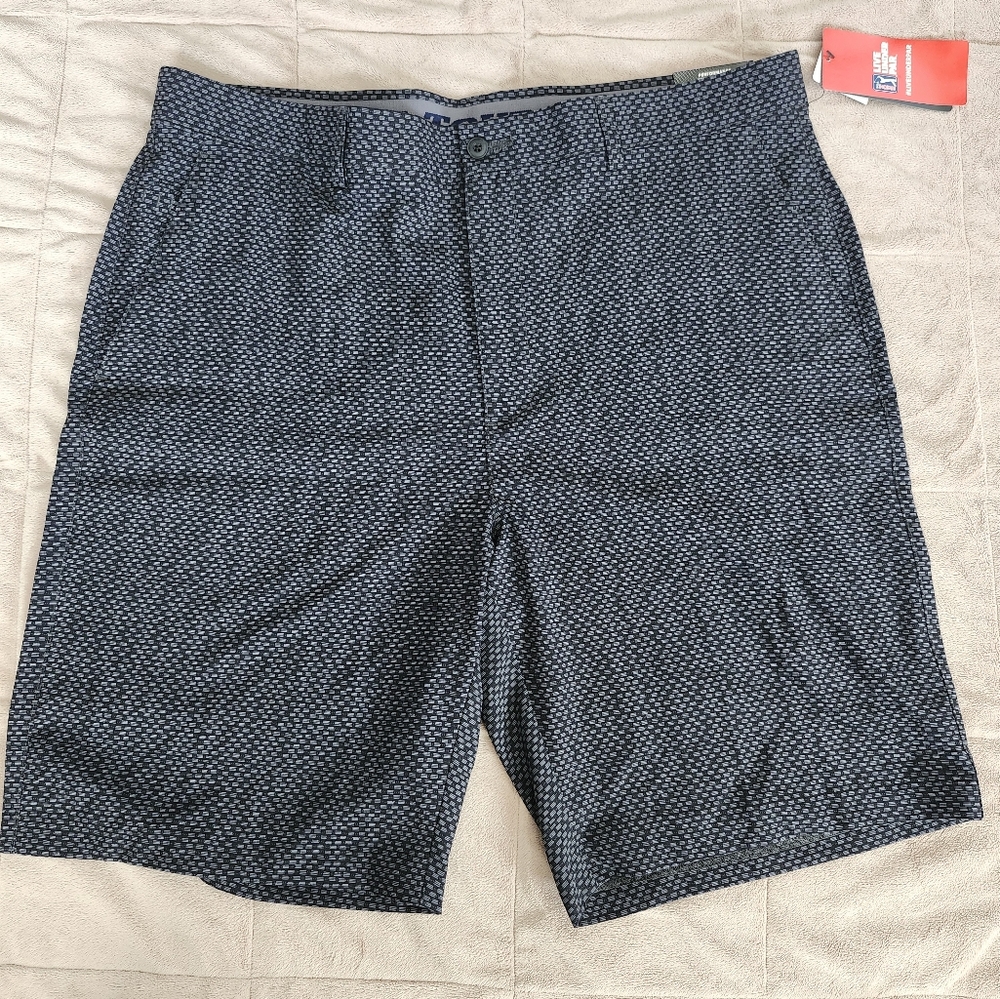 PGA Tour Men’s Flat Front Shorts in Navy Pattern